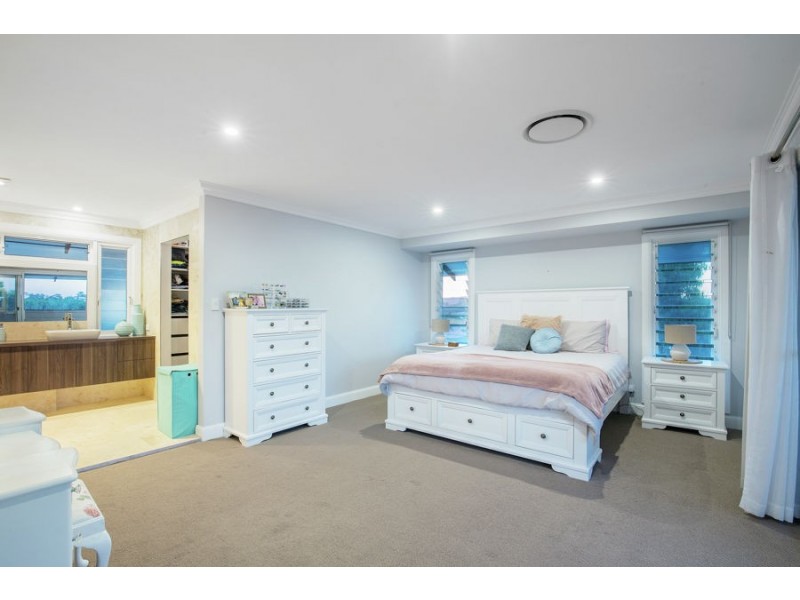 27 VILLAGE HIGH CRES, Coomera Waters QLD 4209