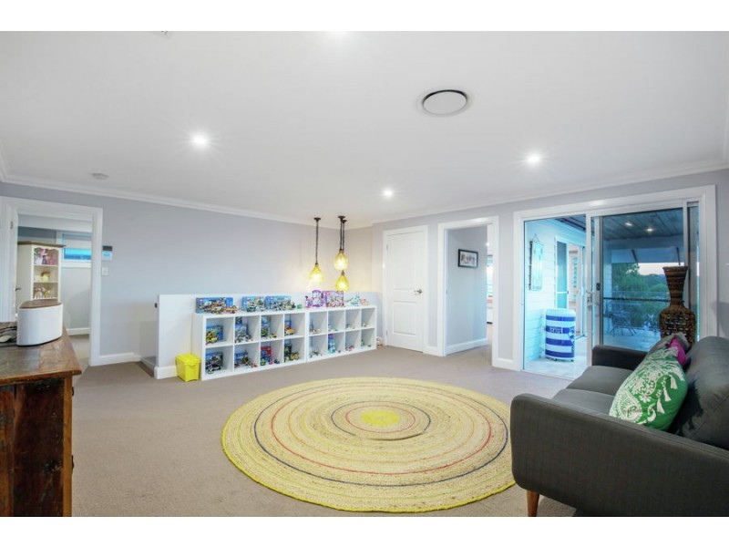 27 VILLAGE HIGH CRES, Coomera Waters QLD 4209