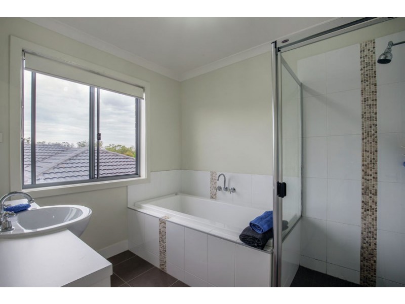 11 ARCADIA BOULEVARD, Pimpama QLD 4209