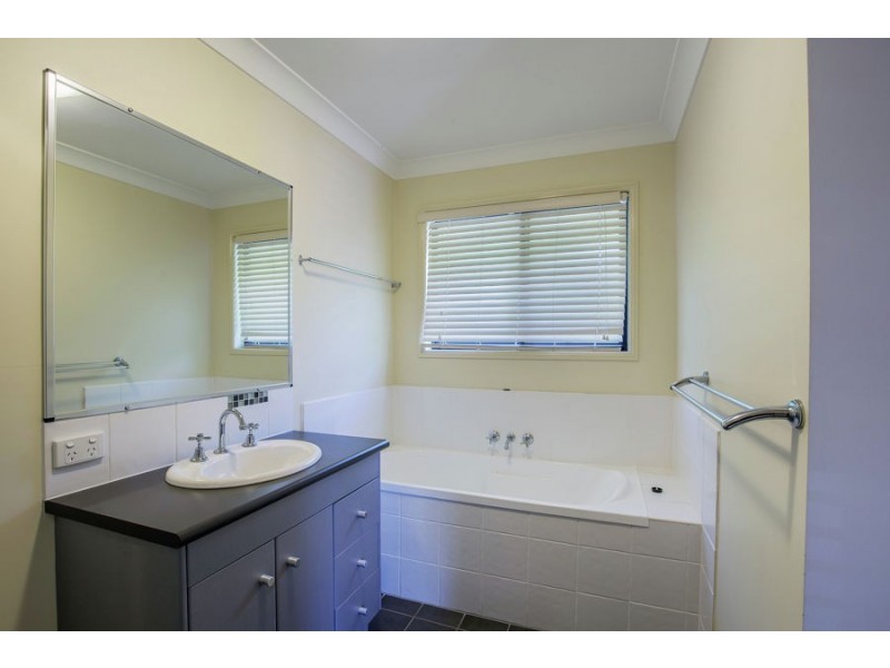 23 BRINDABELLA CLOSE, Coomera Waters QLD 4209