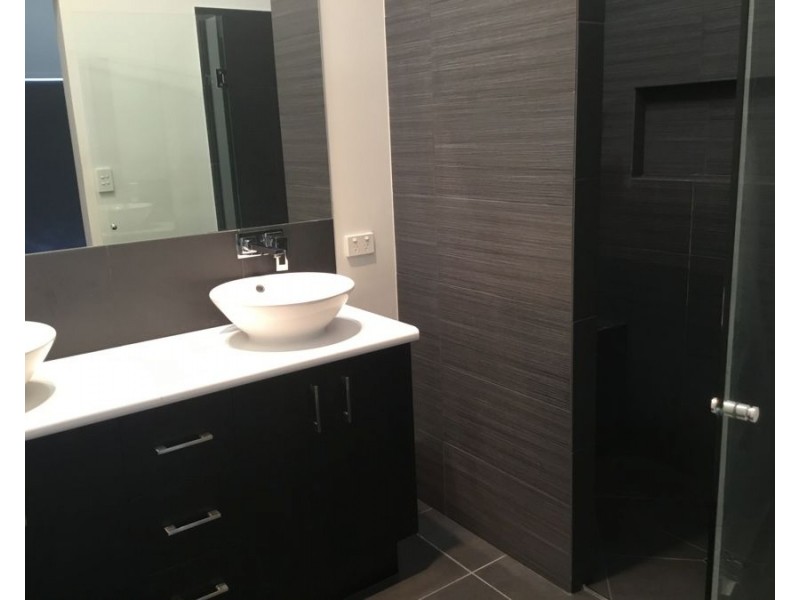 25 Impeccable Cct, Coomera Waters QLD 4209