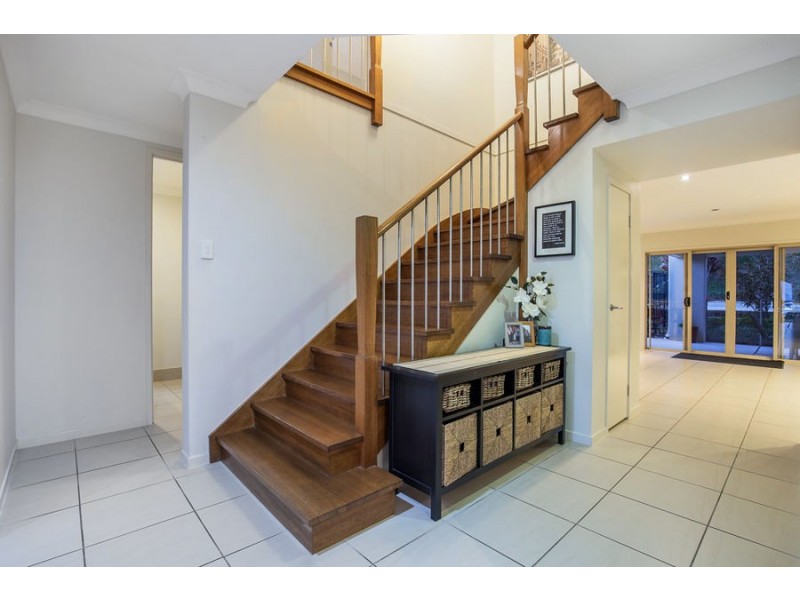 16 Jasner Lane, Coomera Waters QLD 4209