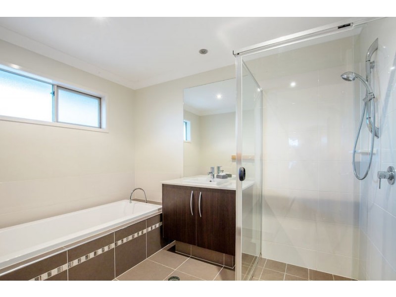 16 Jasner Lane, Coomera Waters QLD 4209