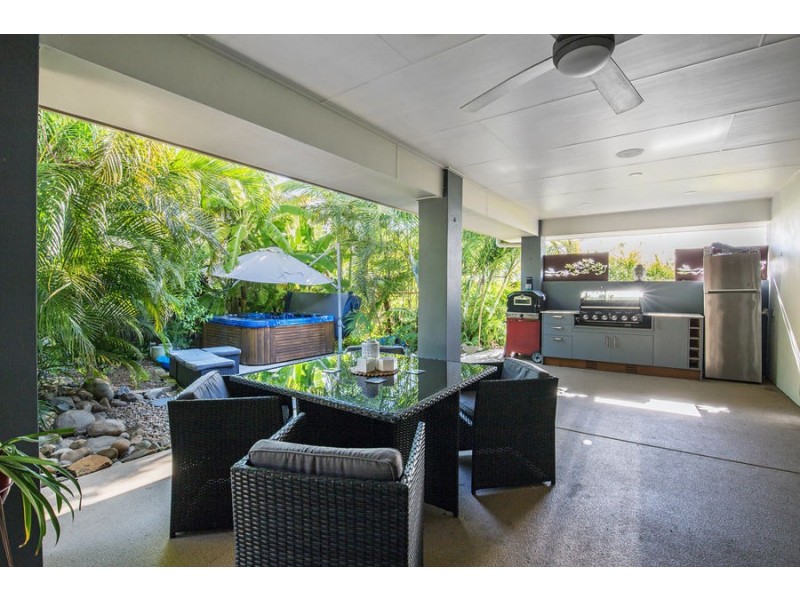 7 RAINBOW CCT, Coomera Waters QLD 4209