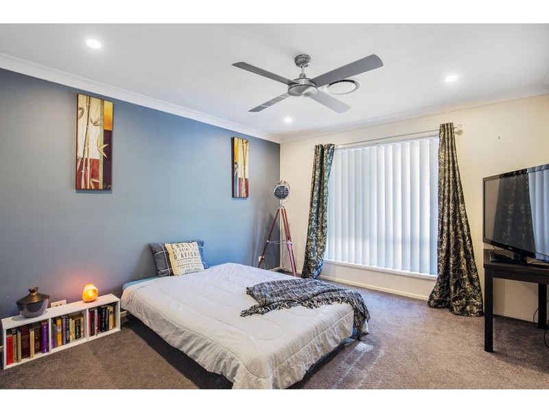 7 RAINBOW CCT, Coomera Waters QLD 4209