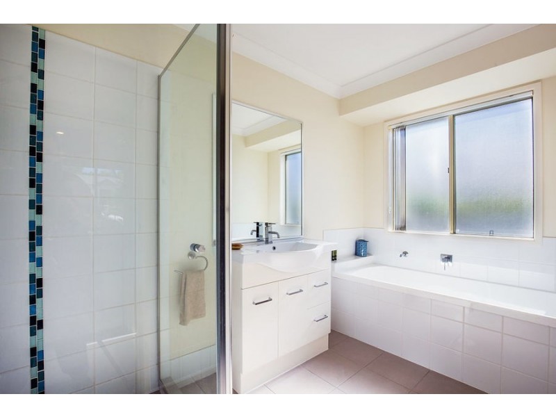 7 RAINBOW CCT, Coomera Waters QLD 4209