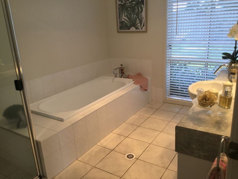 6 Stormvogel Court, Coomera Waters QLD 4209