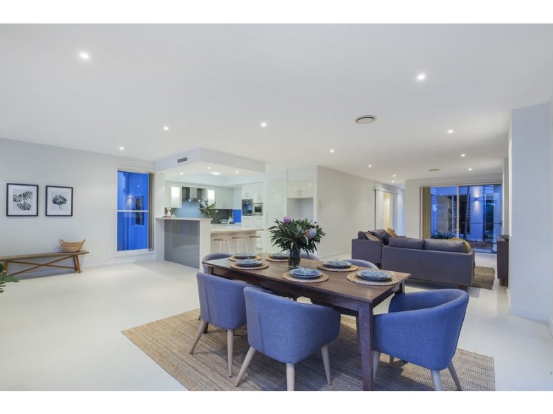 60 Buccaneer Way, Coomera Waters QLD 4209