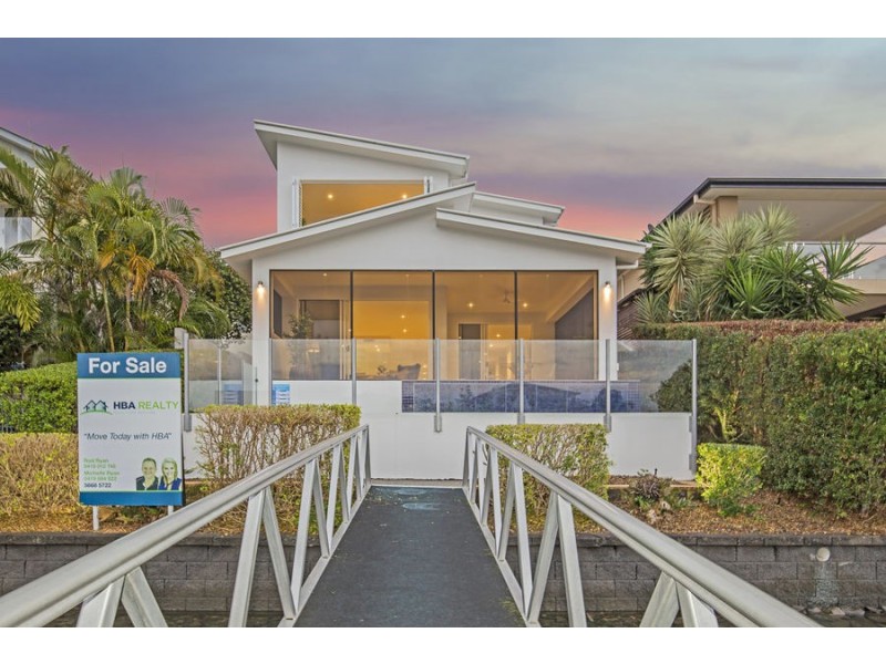 60 Buccaneer Way, Coomera Waters QLD 4209