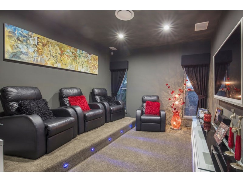 12 Eolo Lane, Coomera Waters QLD 4209