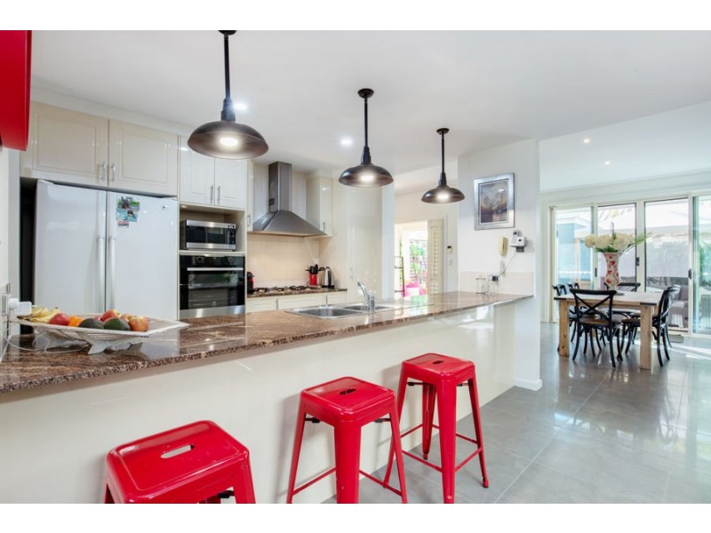 35 BRINDABELLA CLOSE, Coomera Waters QLD 4209