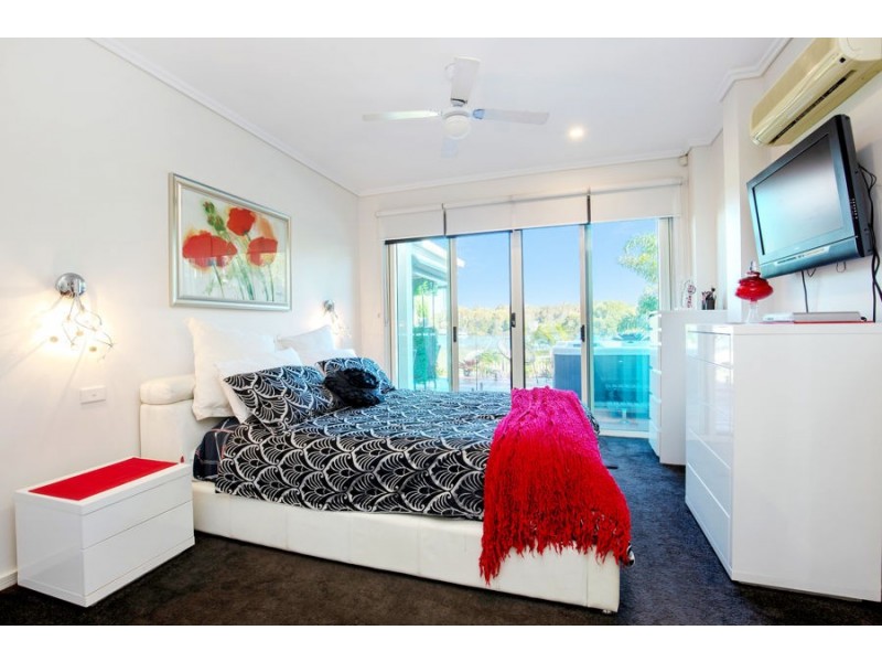 35 BRINDABELLA CLOSE, Coomera Waters QLD 4209