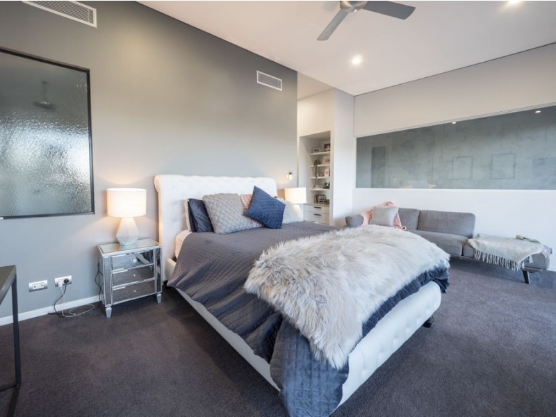 7 Kestrel Lane, Coomera Waters QLD 4209