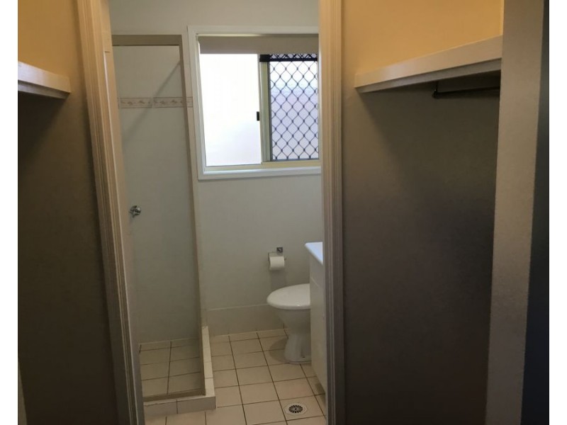 10 Floyd Street, Parkwood QLD 4214