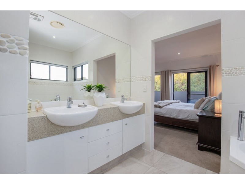 4 Nerida Lane, Coomera Waters QLD 4209