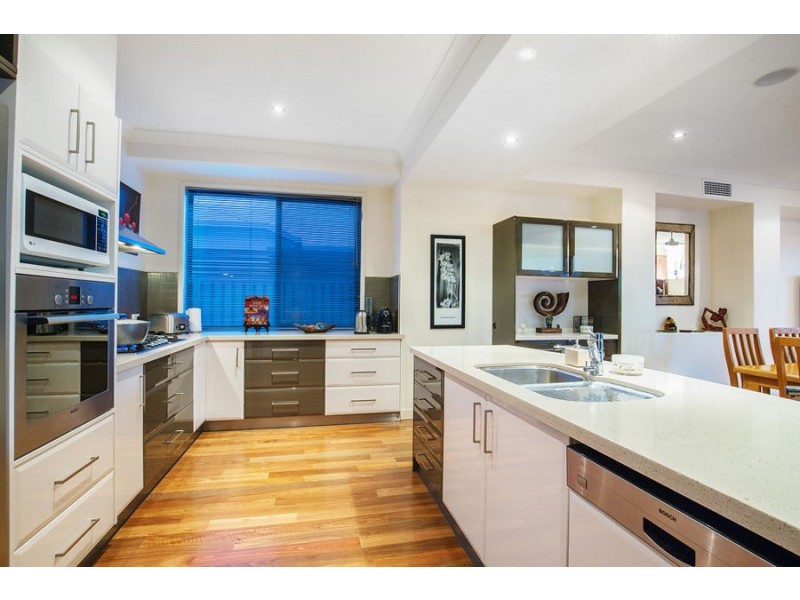 40 Westward Way, Coomera Waters QLD 4209