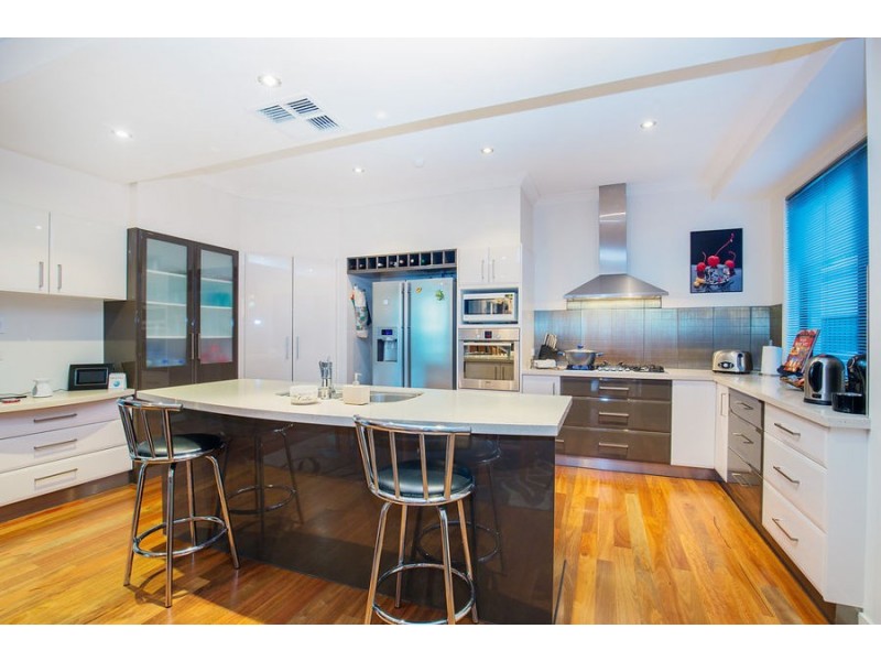 40 Westward Way, Coomera Waters QLD 4209