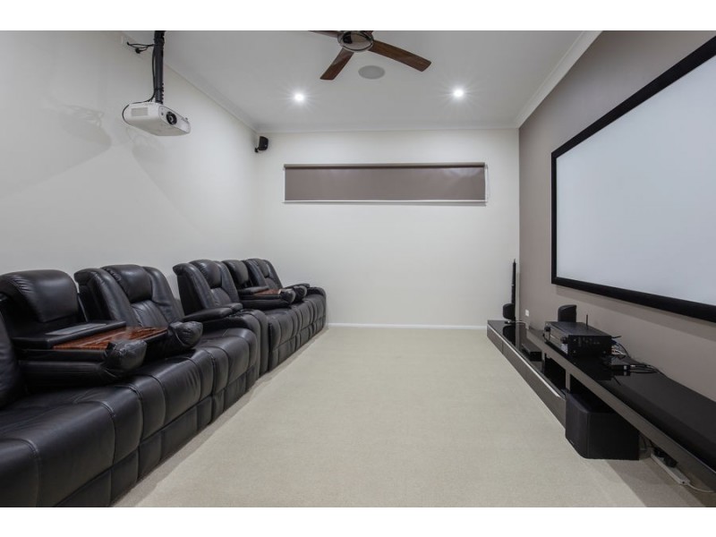5 Katinka Circuit, Coomera Waters QLD 4209