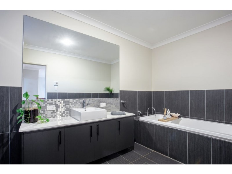 14 Tradition Place, Coomera Waters QLD 4209