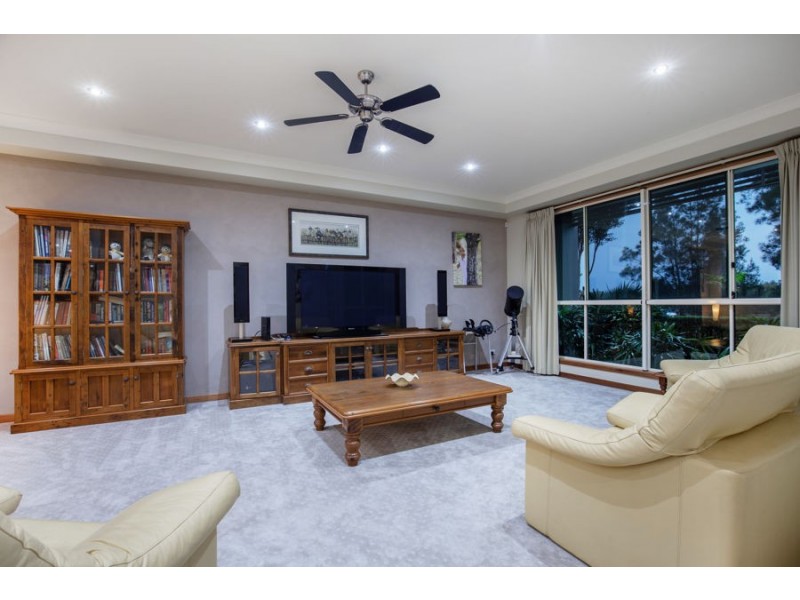 31 BRINDABELLA CLOSE, Coomera Waters QLD 4209