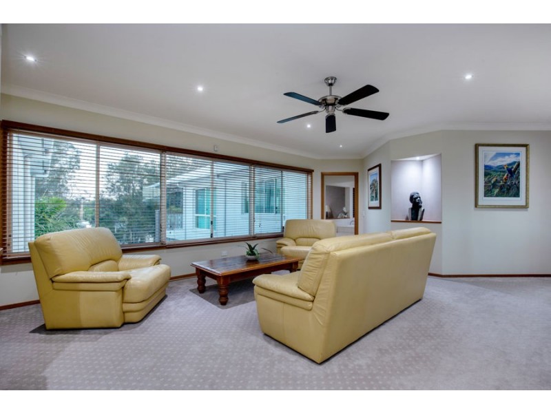 31 BRINDABELLA CLOSE, Coomera Waters QLD 4209