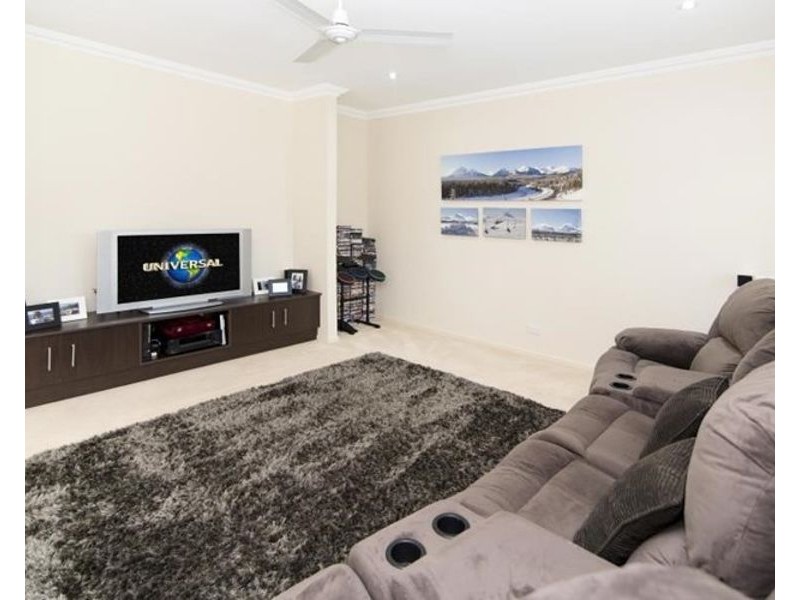 29 Brindabella Cl, Coomera Waters QLD 4209