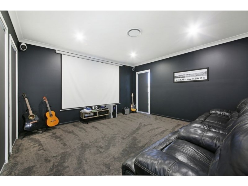 20 Jasner Lane, Coomera Waters QLD 4209