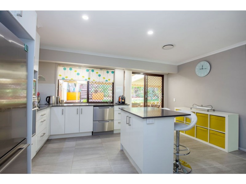 2/18 Columbia Court, Oxenford QLD 4210