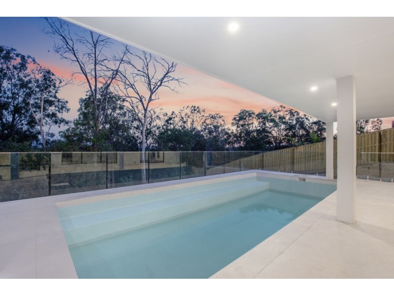 21 Bobsled Lane, Coomera Waters QLD 4209