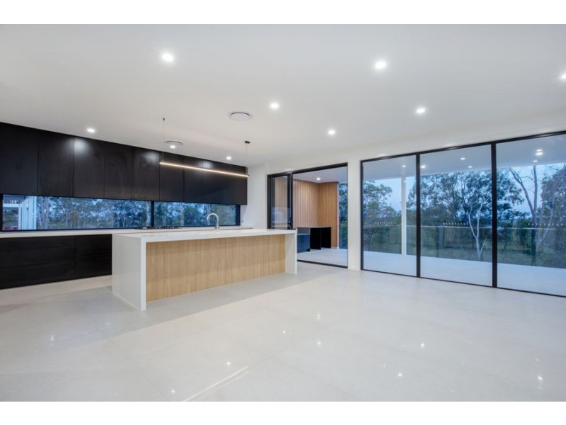 21 Bobsled Lane, Coomera Waters QLD 4209