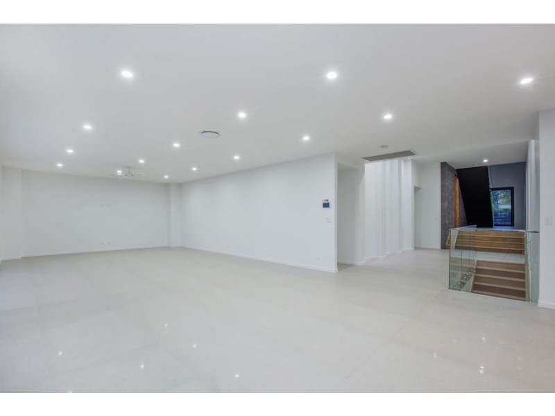 21 Bobsled Lane, Coomera Waters QLD 4209