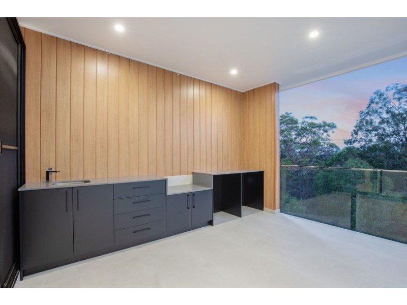 21 Bobsled Lane, Coomera Waters QLD 4209