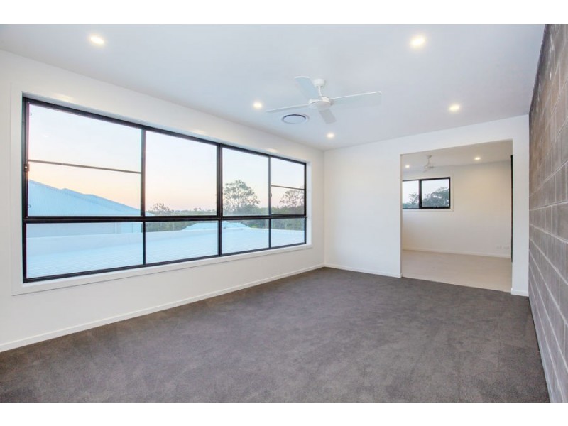 21 Bobsled Lane, Coomera Waters QLD 4209