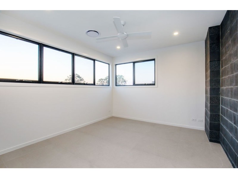 21 Bobsled Lane, Coomera Waters QLD 4209