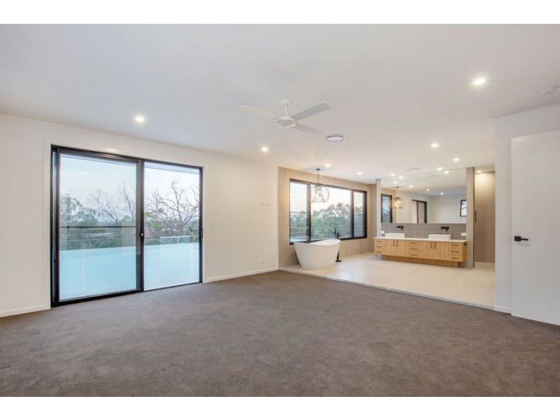 21 Bobsled Lane, Coomera Waters QLD 4209