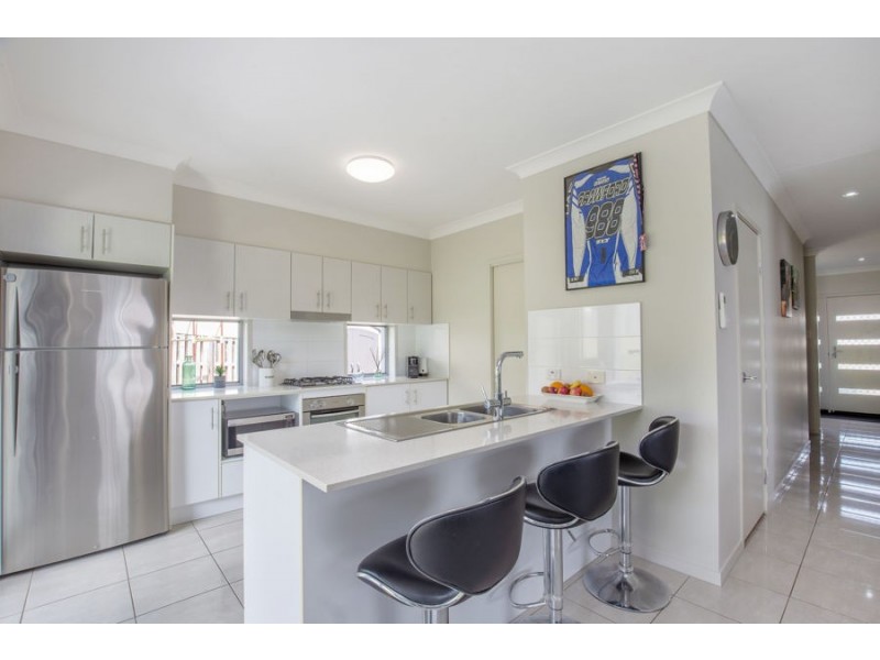 4 Eolo Lane, Coomera Waters QLD 4209
