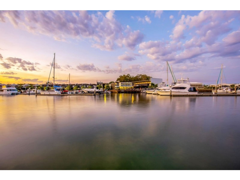 52 BRINDABELLA CLOSE, Coomera Waters QLD 4209