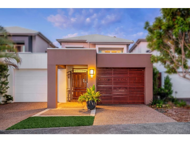 52 BRINDABELLA CLOSE, Coomera Waters QLD 4209