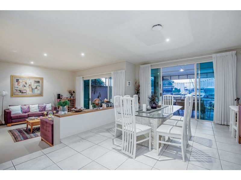 52 BRINDABELLA CLOSE, Coomera Waters QLD 4209