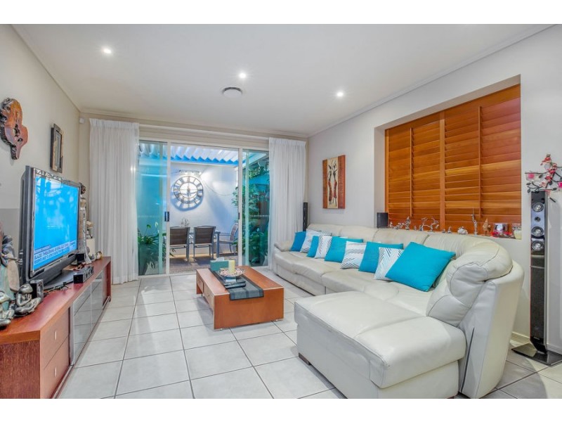 52 BRINDABELLA CLOSE, Coomera Waters QLD 4209