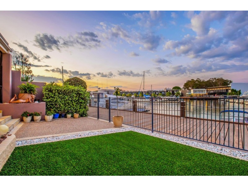 52 BRINDABELLA CLOSE, Coomera Waters QLD 4209