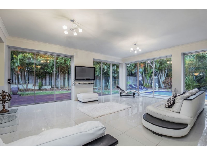 42 Pathfinder Road, Coomera Waters QLD 4209