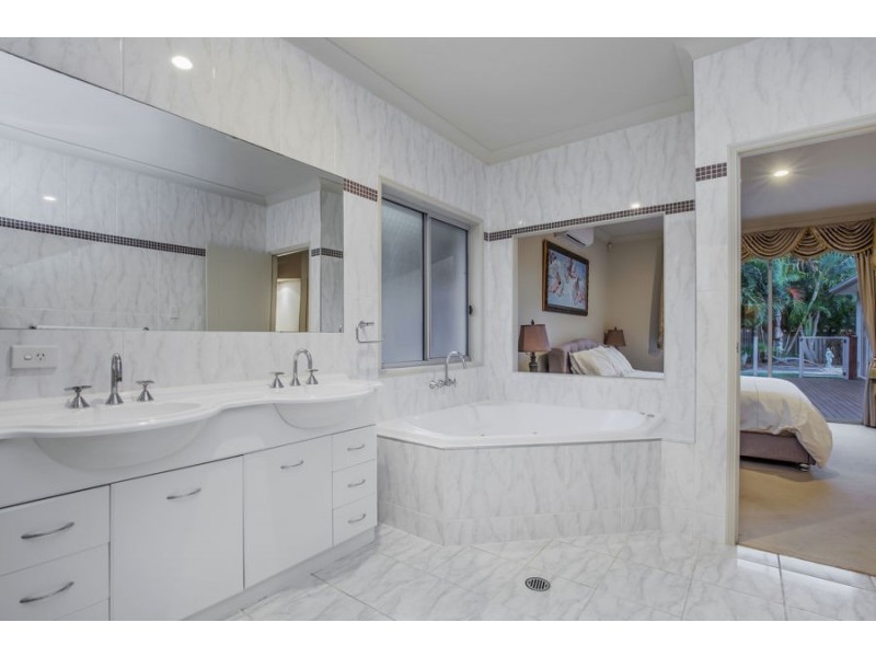 42 Pathfinder Road, Coomera Waters QLD 4209