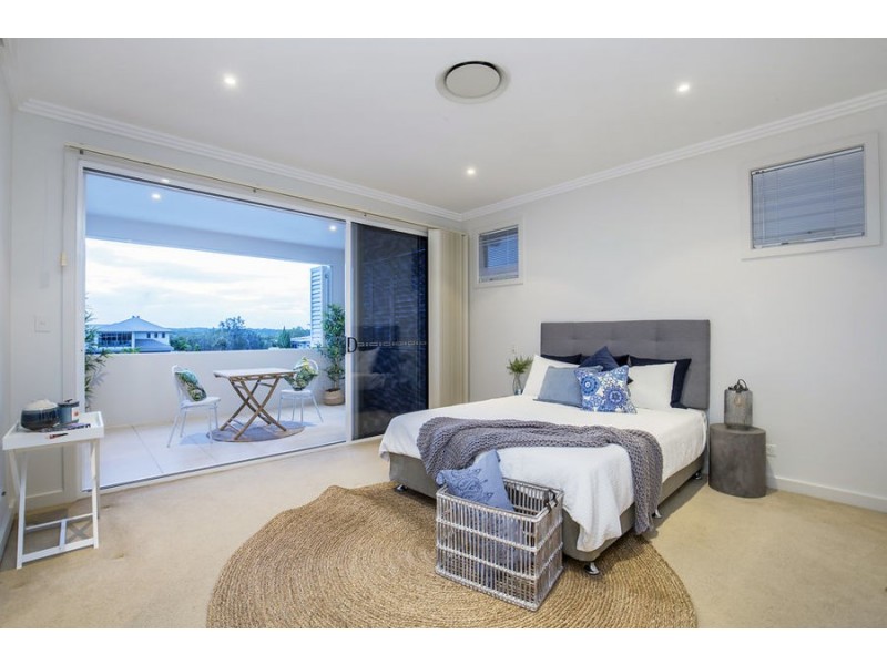 60 Buccaneer Way, Coomera Waters QLD 4209