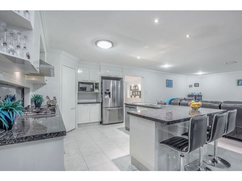 11 First Light Court, Coomera Waters QLD 4209
