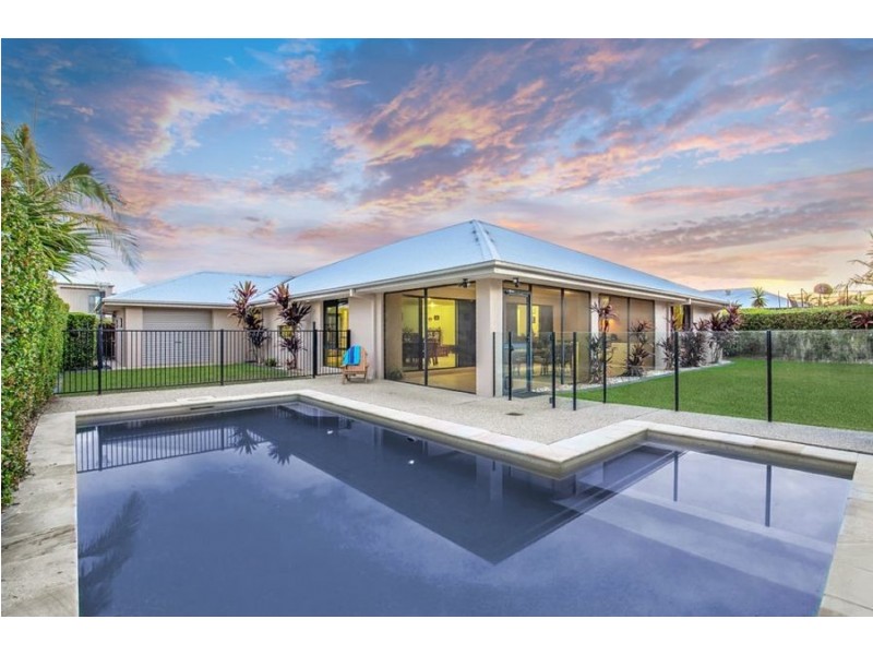 11 First Light Court, Coomera Waters QLD 4209