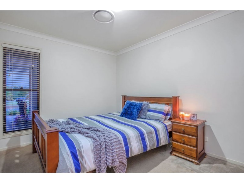 11 First Light Court, Coomera Waters QLD 4209