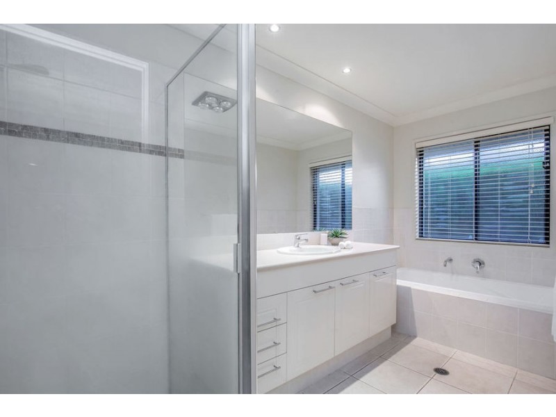 11 First Light Court, Coomera Waters QLD 4209
