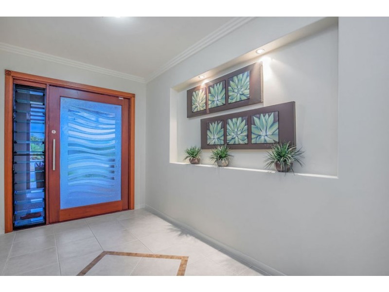 11 First Light Court, Coomera Waters QLD 4209