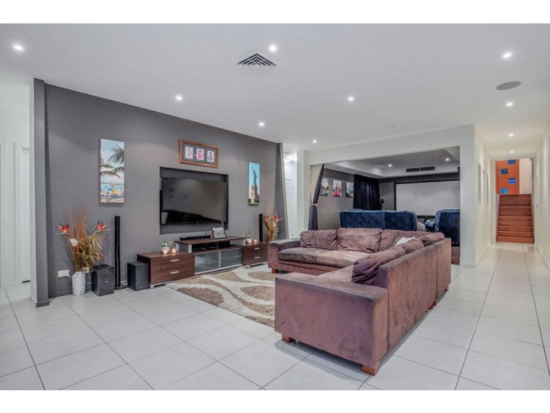 8 Mistral Lane, Coomera Waters QLD 4209
